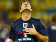 Lampard nhớ mẹ trong trận thứ 100 ở tuyển Anh