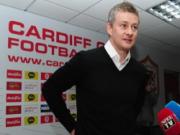 Sir Alex cài cắm Solskjaer vào Cardiff?