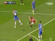 Đại chiến Chelsea - Man Utd: Vấy bẩn vì trọng tài