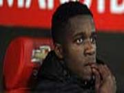 Nhìn Sterling, tiếc cho Zaha