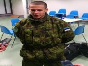 Xuất sắc bắt chết Rooney, cầu thủ Estoni vẫn phải trở về quân đội