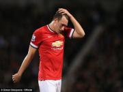 Không chỉ Falcao, Phil Jones cũng dính “lời nguyền” chấn thương của MU