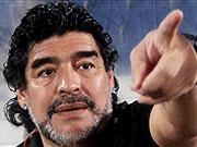 Diego Maradona bị quay lén cảnh thẳng tay đánh hôn thê cũ