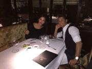 Ronaldo "đỏm dáng" bên bồ ăn mừng kỷ lục mới