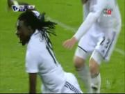 Màn ăn mừng quái đản và khó hiểu bậc nhất Premier League