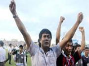 HLV Nguyễn Hữu Thắng chia tay SLNA: Biểu tượng lại thất truyền