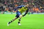 Tuyệt tác volley chân trái của Aaron Ramsey