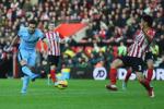 Aguero chấn thương, Man City sẽ "dựa hơi" siêu dự bị?