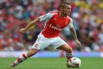 Debuchy trở lại, hàng thủ Arsenal tạm thời thoát khủng hoảng