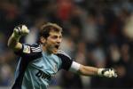 Cản phá 2 quả 11m liên tiếp, Casillas tuyên bố hay hơn 16 năm trước