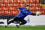 Iker Casillas tỏa sáng: “Thánh” đã trở lại