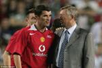 Roy Keane sẽ “rộng lượng” nếu Sir Alex chịu nhún mình?