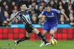 Newcastle 2-1 Chelsea: "Độc cô cầu bại" tử nạn dưới tay "Chích choè"