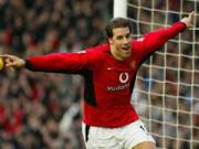 Van Nistelrooy và Pires sắp đến Việt Nam