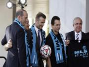 Beckham nuôi mộng kéo Ronaldo sang Mỹ