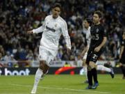 Man United tính “ngáng đường” Chelsea trong thương vụ Varane