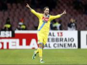 Ngược dòng đánh bại Milan, Napoli yên vị trong tốp 3