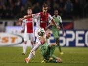 Tứ đại gia Ngoại hạng Anh đại chiến vì trung vệ của Ajax