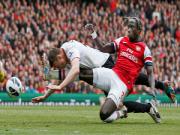 Arsenal - M.U: Đại chiến thời khủng hoảng