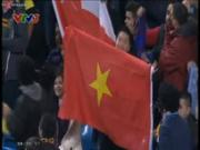 Cờ Việt Nam tung bay trên khán đài SVĐ Etihad