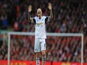 Shelvey không "đi vào vết xe đổ" của Van Persie