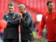 David Moyes muốn thành công cần học Sir Alex Ferguson như vụ “chiếc giày bay”
