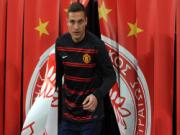 Nemanja Vidic chính thức ký hợp đồng với Inter