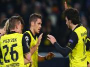 Dortmund vào tứ kết sau trận thua trên sân nhà