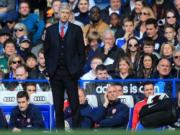 Hòa Swansea, Wenger cúi đầu nhường ngôi vô địch cho Chelsea hoặc Man City