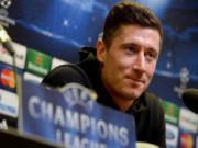 Lewandowski vừa dọa Real vừa... run