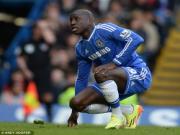 Chelsea chính thức chia tay sát thủ Demba Ba