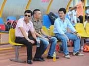 Cầu thủ gặp bầu Trường lúc nửa đêm, khóc xin tha tội