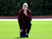 HLV Wenger sẽ sang PSG?