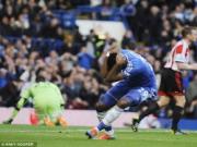 Thắng sốc Chelsea nhờ trọng tài, Sunderland tiếp tục đem về niềm vui bất tận cho Liverpool