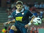 Man Utd & Arsenal giành giật trung vệ cao kều Fazio