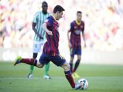 Messi đứt mạch sút phạt đền thành công
