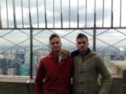 Trọng tài phạt nhầm thẻ đỏ với cặp cầu thủ song sinh