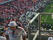 Phát hiện Messi mặc áo ..... Real cổ vũ Ronaldo