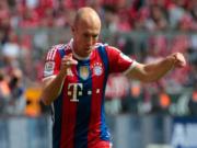 Những vụ va chạm vì thói ích kỷ của Robben