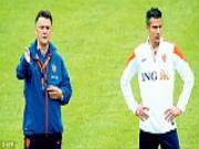 Robin van Persie rất nể sợ Van Gaal