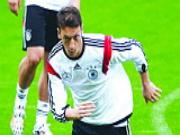 Mesut Oezil: Người kiến thiết giấc mơ