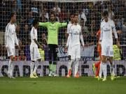 Bị Valencia cầm chân, Real Madrid bỏ lỡ thời cơ vàng bám đuổi Atletico