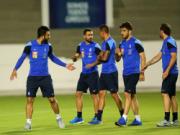 Cầu thủ Hy Lạp xích mích, loạn đả trên sân tập