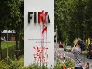 Bất chấp chỉ trích, quan chức FIFA được tăng lương gấp đôi