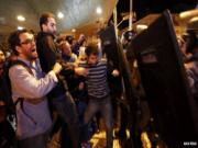 World Cup: Brazil lại loạn vì biểu tình