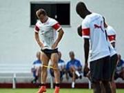 Dị nhân Thụy Sỹ "nhát ma" Messi