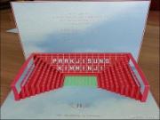 Park Ji Sung đưa sân Old Trafford vào thiệp cưới