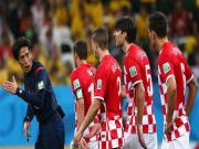 Trọng tài Yuichi Nishimura trở thành tội đồ vì .... dốt tiếng Anh