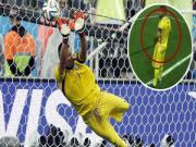 Thủ môn Argentina có bảo bối nhét trong quần khi bắt penalty