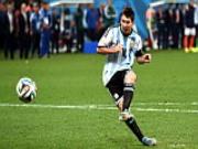 Đừng để Messi bị tra tấn bởi chấm 11m